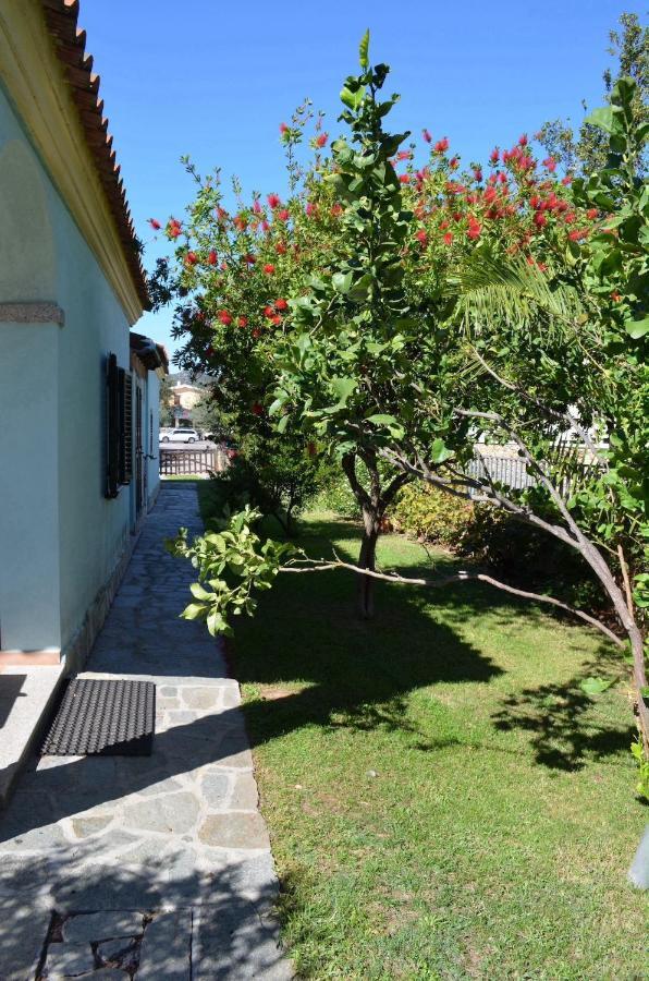 Iss Travel, La Padula - Apartments With Private Veranda And Parking San Teodoro  Buitenkant foto