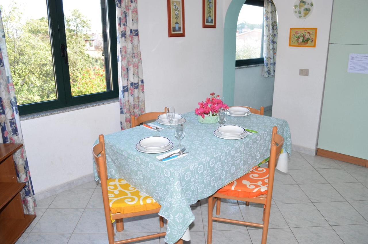 Iss Travel, La Padula - Apartments With Private Veranda And Parking San Teodoro  Buitenkant foto