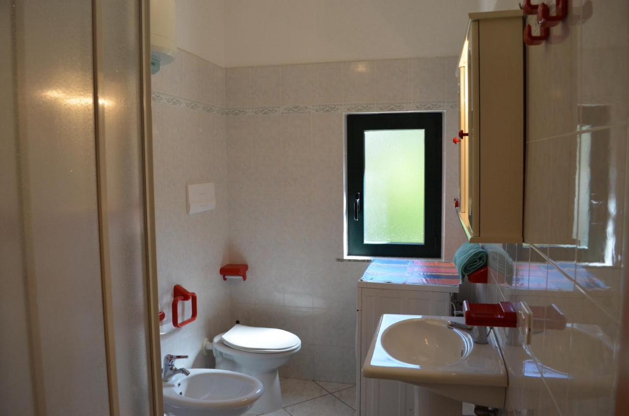 Iss Travel, La Padula - Apartments With Private Veranda And Parking San Teodoro  Buitenkant foto